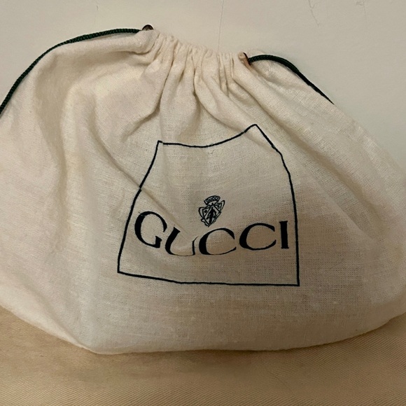 Gucci Black Patent Leather Bifold Wallet Embossed Logo Tom Ford
Vintage Like New - Picture 12 of 12